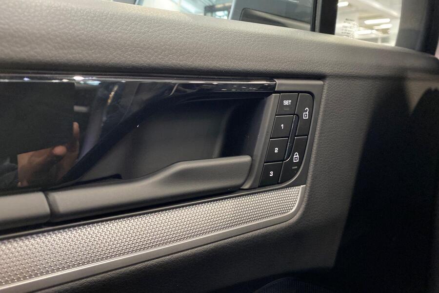 Porsche Cayenne vaihtoauto