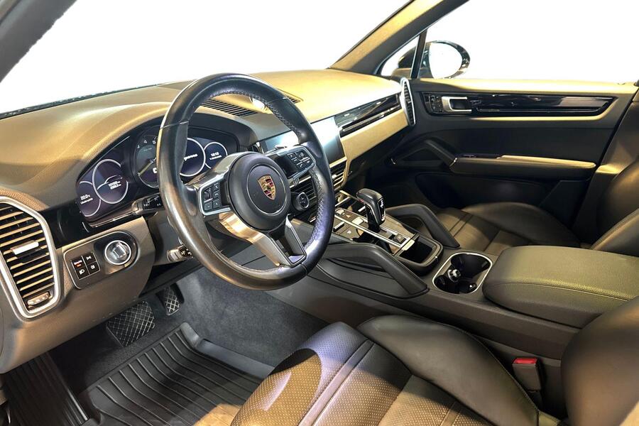 Porsche Cayenne vaihtoauto