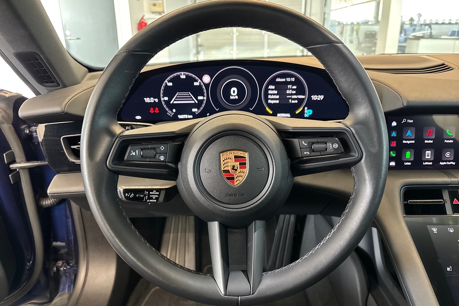 Porsche Taycan vaihtoauto