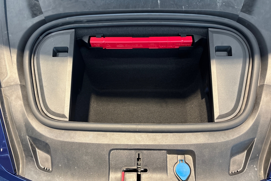 Porsche Taycan vaihtoauto