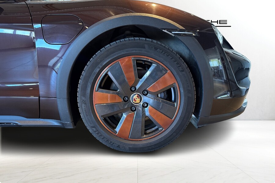 Porsche Taycan vaihtoauto