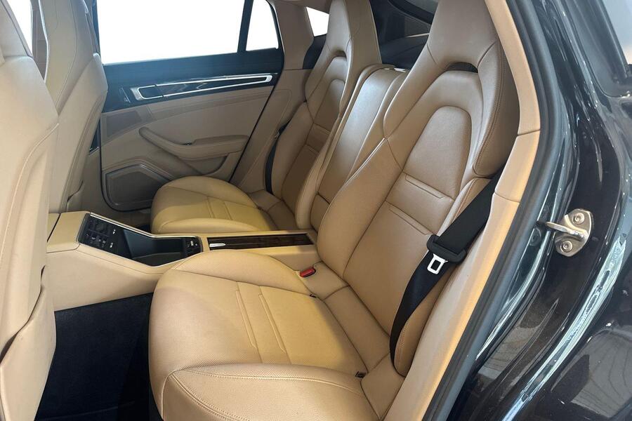 Porsche Panamera vaihtoauto
