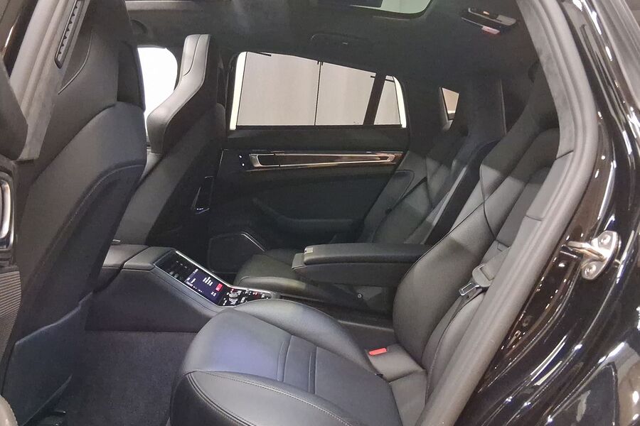 Porsche Panamera vaihtoauto