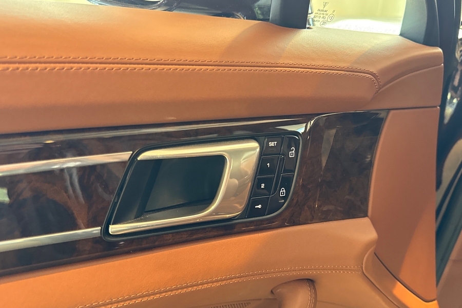 Porsche Panamera vaihtoauto