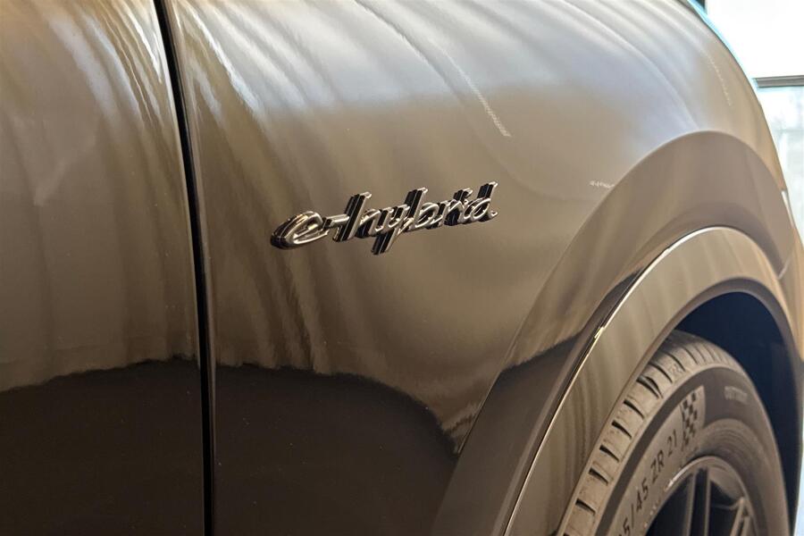 Porsche Cayenne vaihtoauto