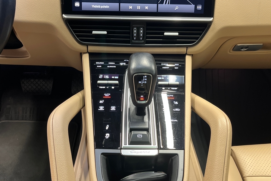 Porsche Cayenne vaihtoauto