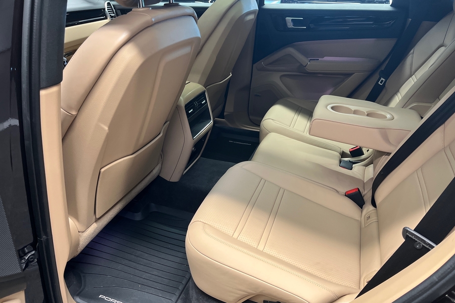 Porsche Cayenne vaihtoauto