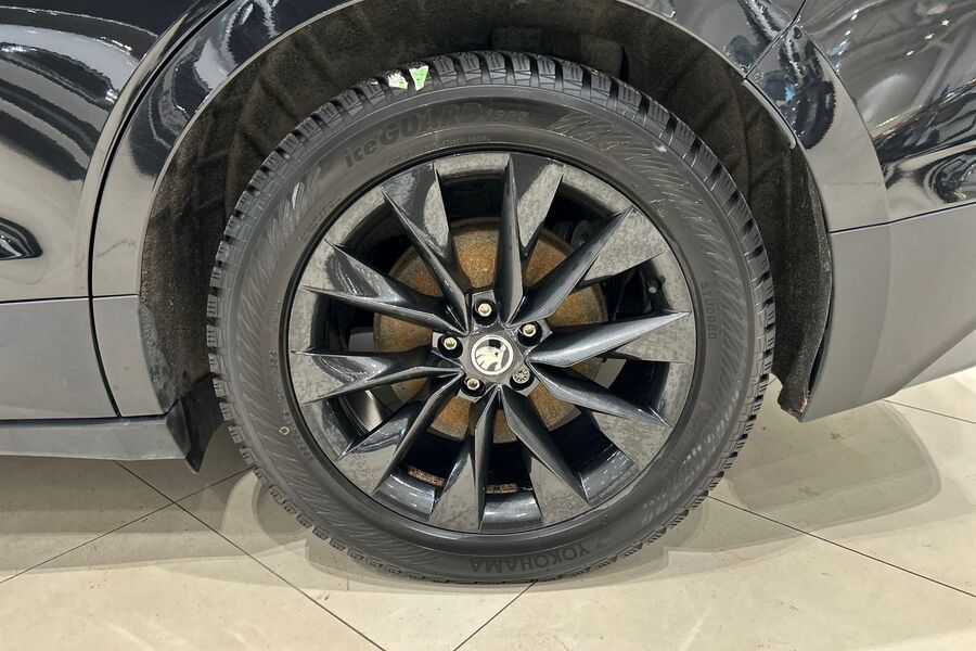 Skoda Enyaq vaihtoauto