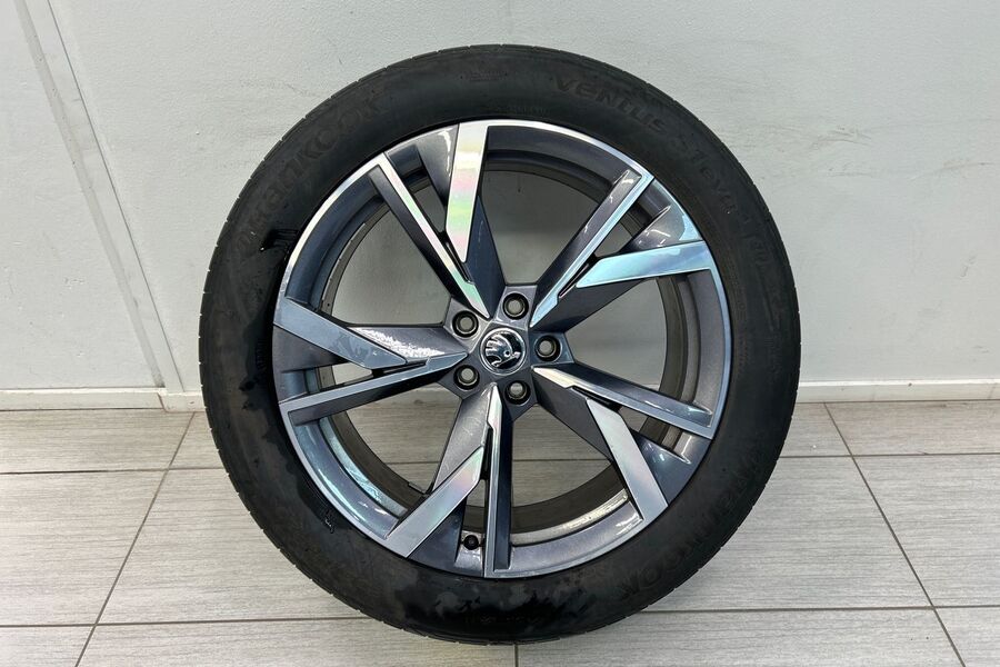 Skoda Enyaq vaihtoauto