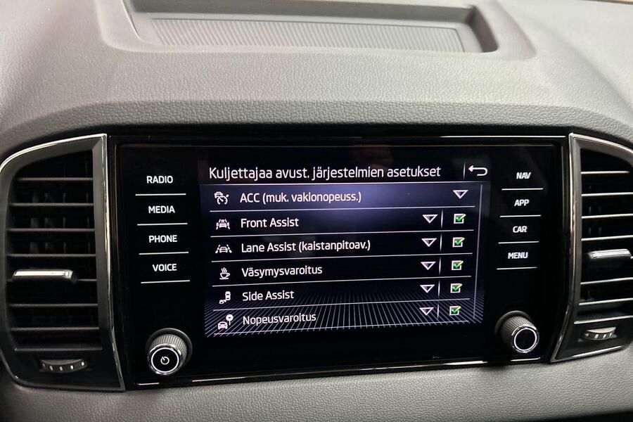 Skoda Karoq vaihtoauto