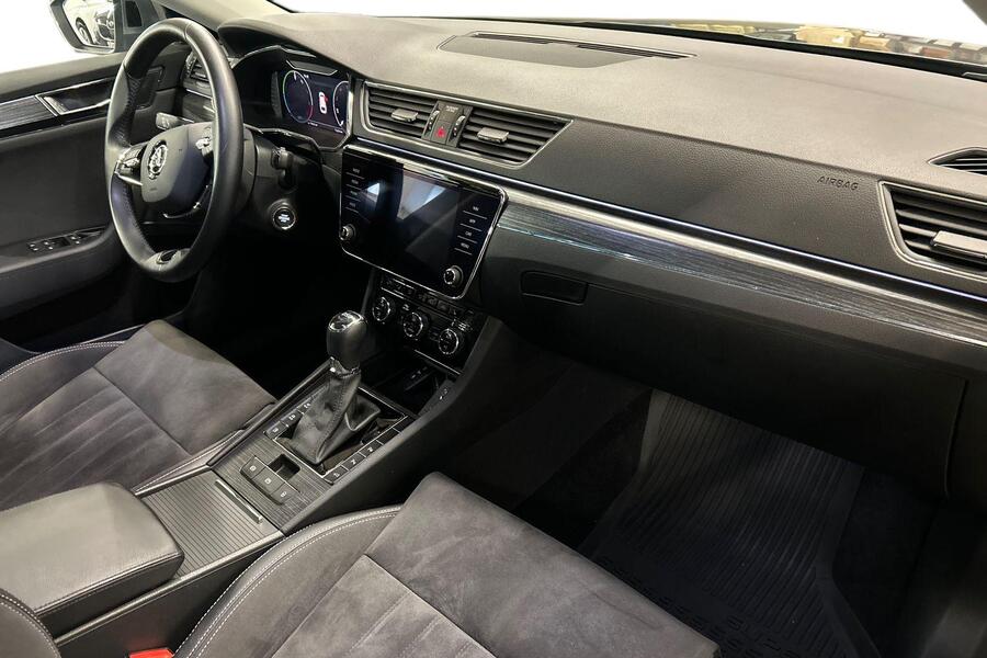 Skoda Superb vaihtoauto
