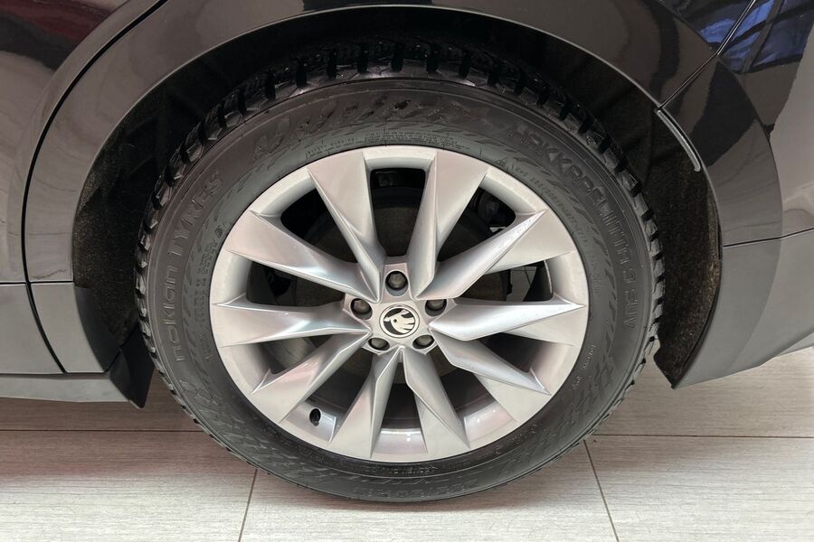 Skoda Enyaq vaihtoauto