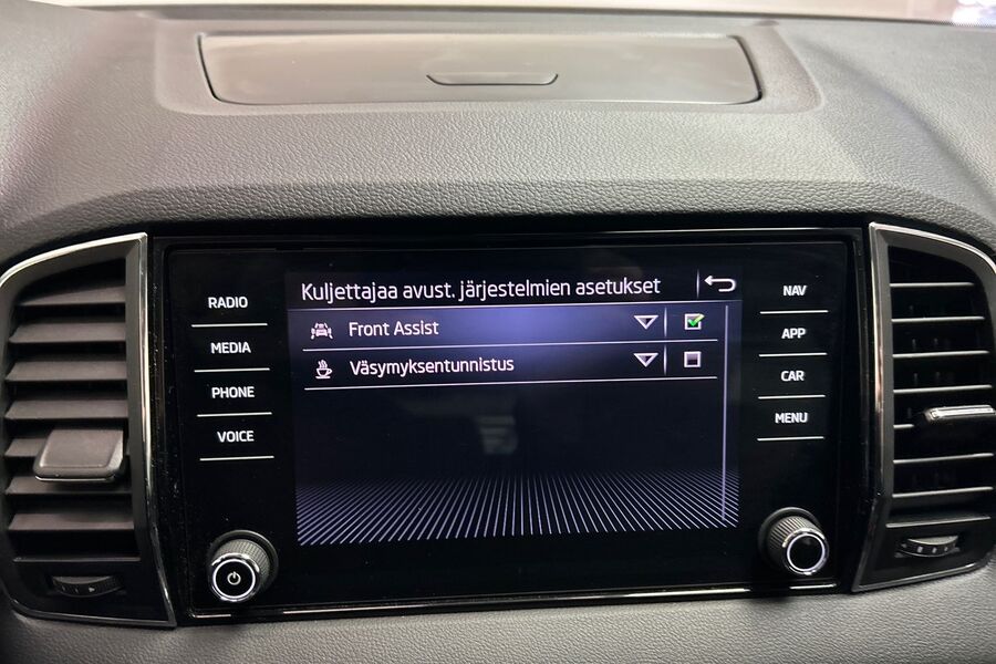 Skoda Karoq vaihtoauto