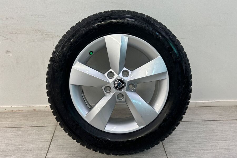 Skoda Karoq vaihtoauto