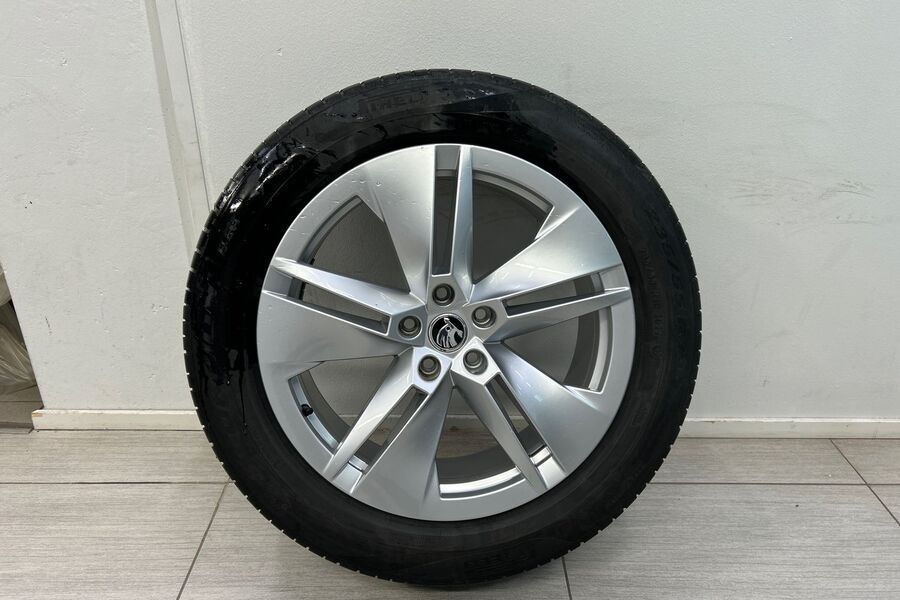 Skoda Enyaq vaihtoauto