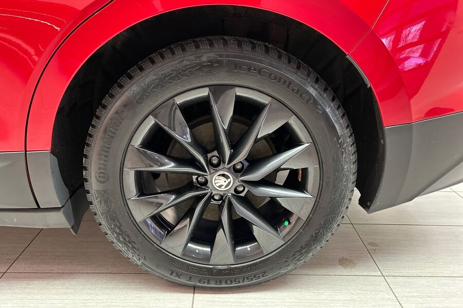 Skoda Enyaq vaihtoauto