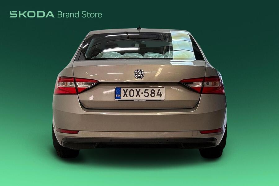 Skoda Superb vaihtoauto