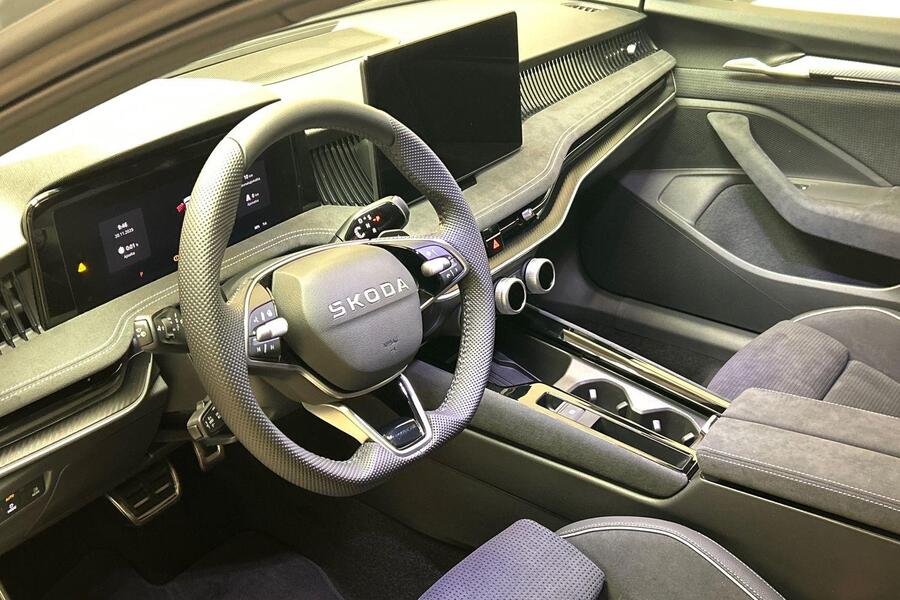 Skoda Superb vaihtoauto