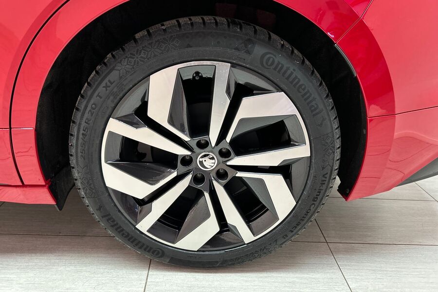 Skoda Enyaq vaihtoauto