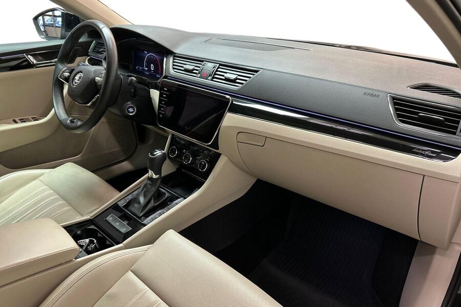 Skoda Superb vaihtoauto