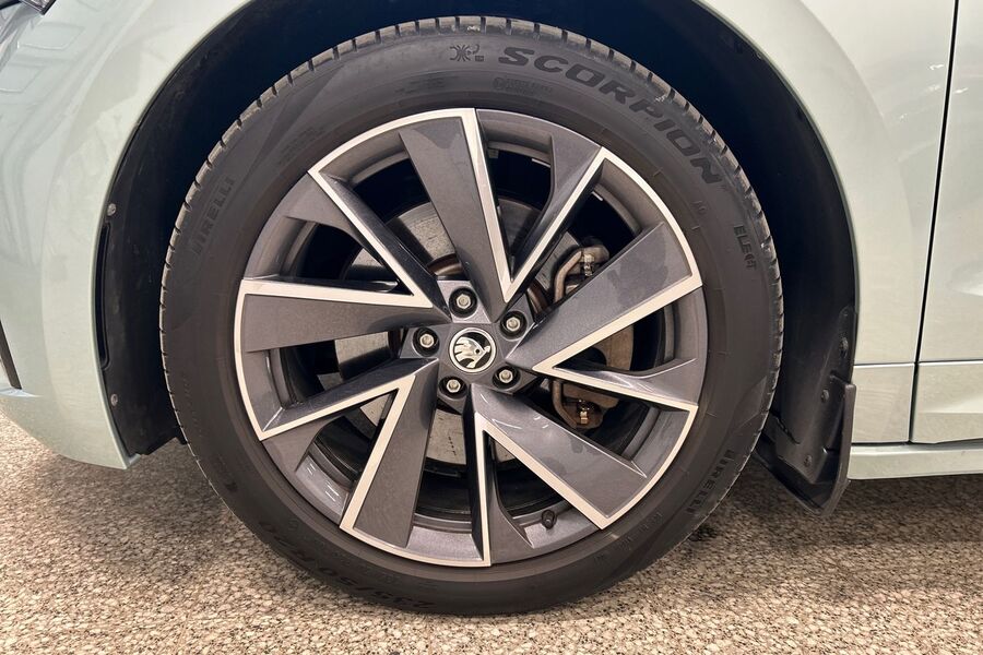 Skoda Enyaq vaihtoauto