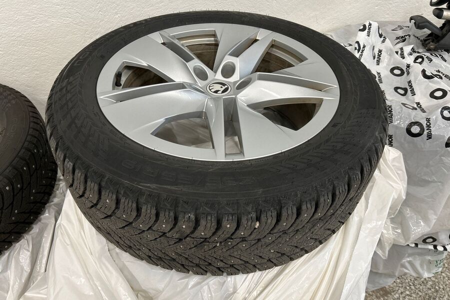 Skoda Enyaq vaihtoauto