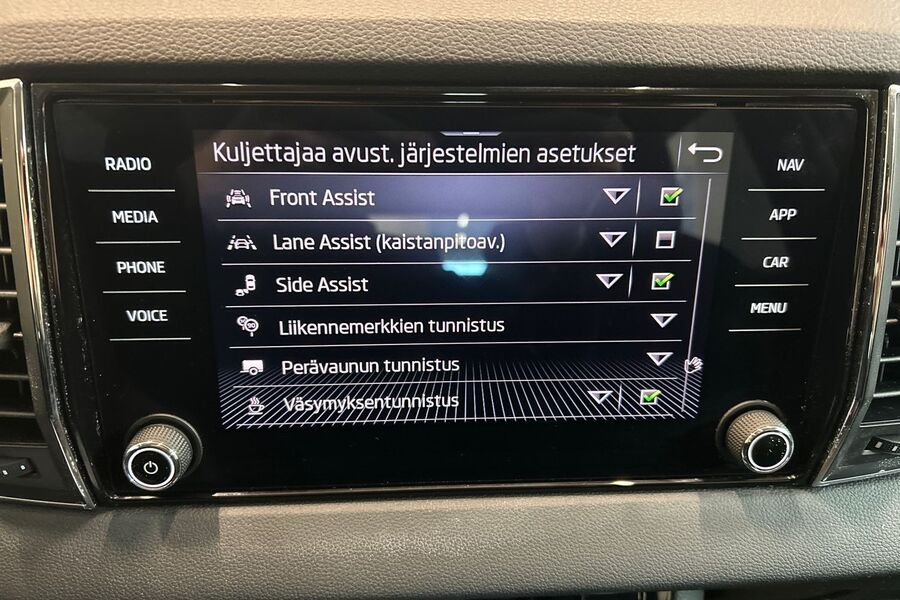 Skoda Karoq vaihtoauto