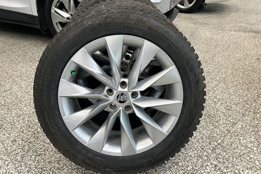 Skoda Enyaq vaihtoauto