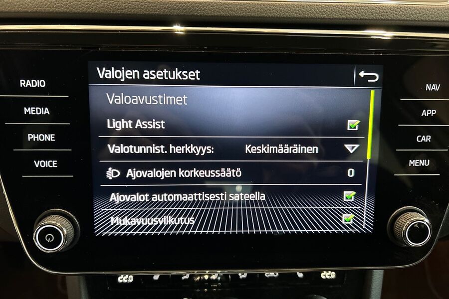 Skoda Superb vaihtoauto