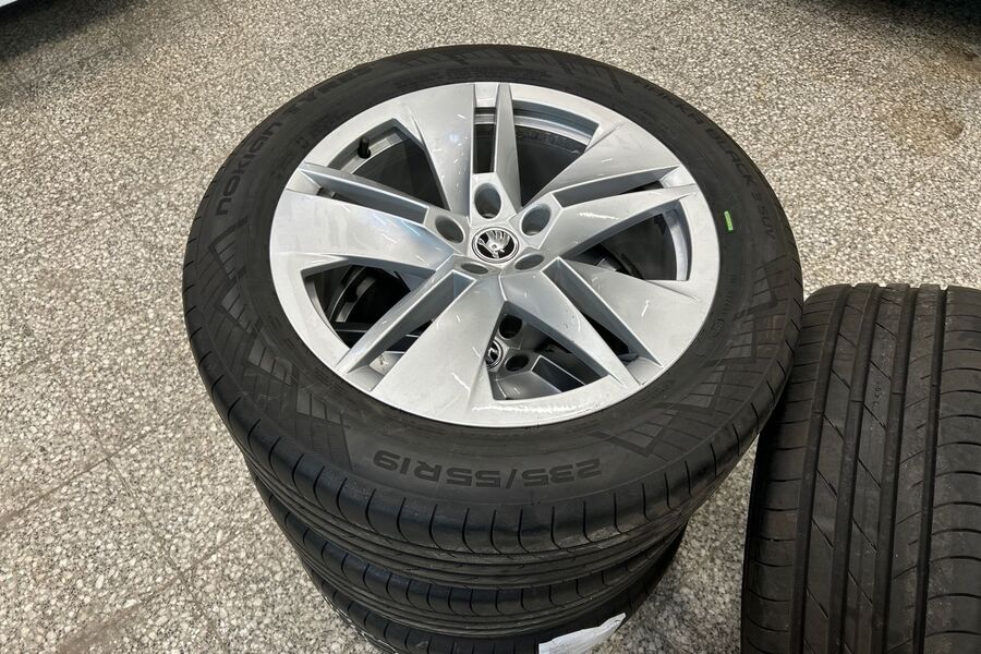 Skoda Enyaq vaihtoauto