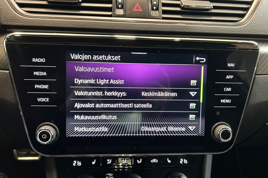 Skoda Superb vaihtoauto