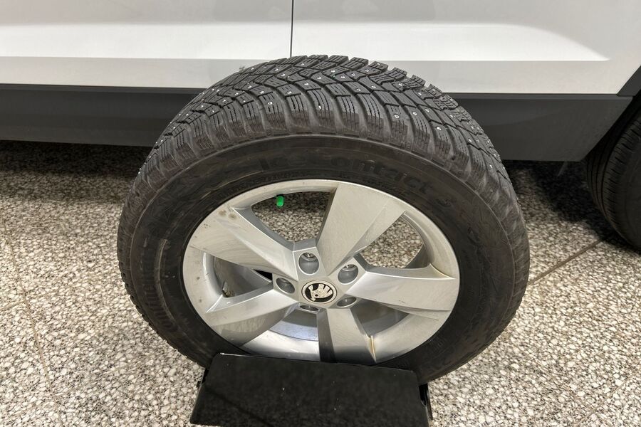 Skoda Karoq vaihtoauto