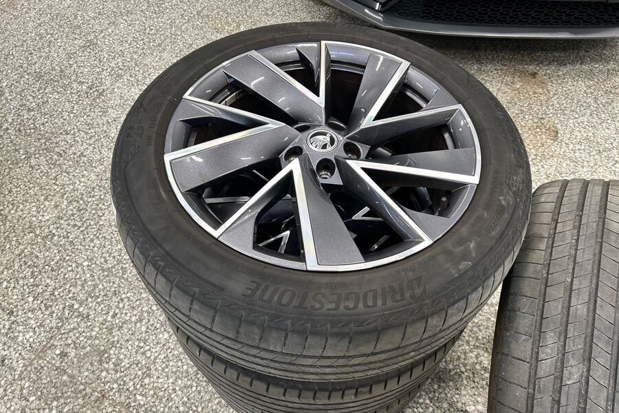 Skoda Enyaq vaihtoauto