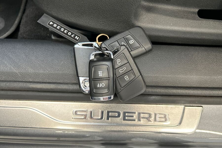 Skoda Superb vaihtoauto