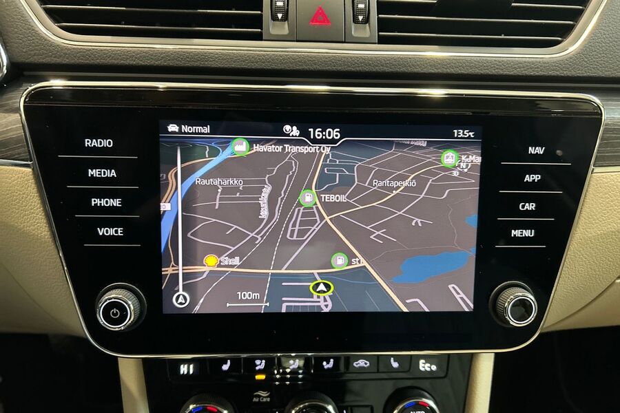 Skoda Superb vaihtoauto