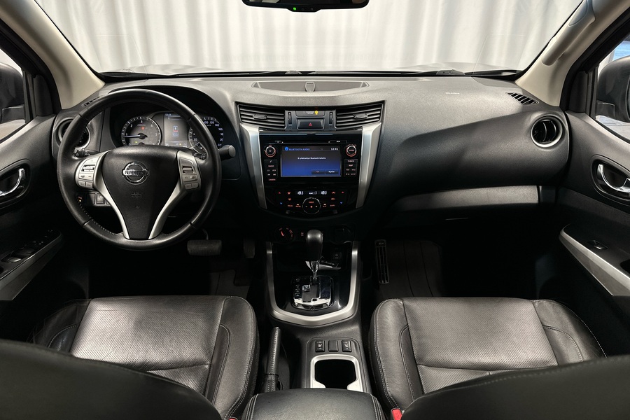 Nissan Navara vaihtoauto