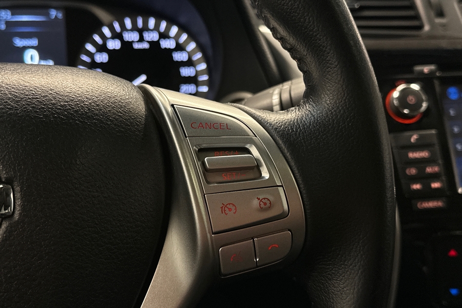 Nissan Navara vaihtoauto