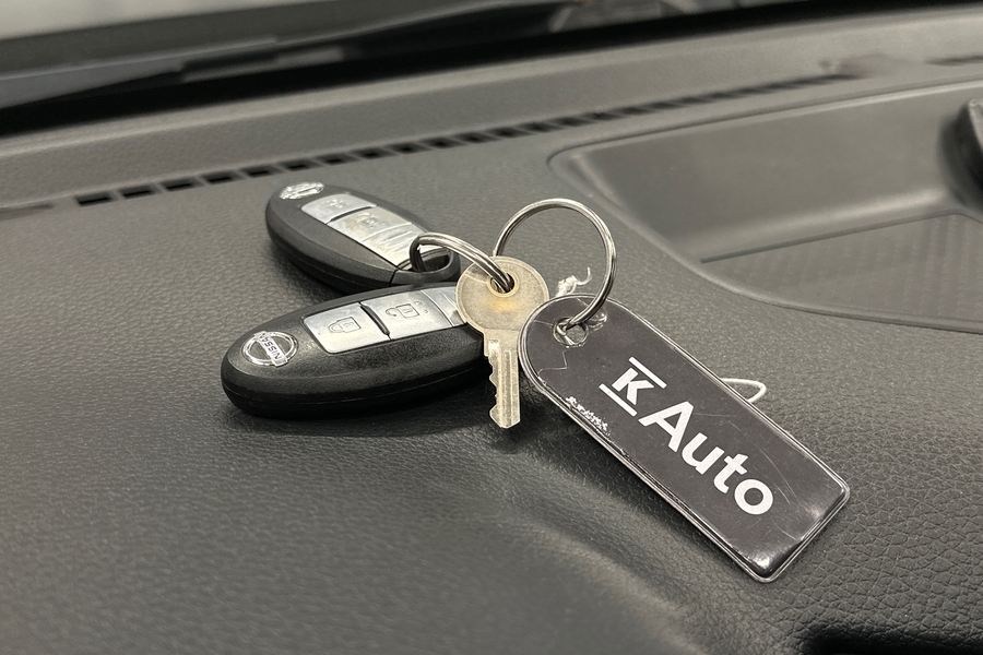 Nissan Navara vaihtoauto