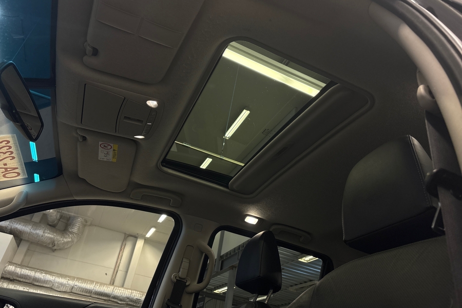 Nissan Navara vaihtoauto