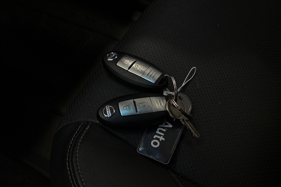 Nissan Navara vaihtoauto