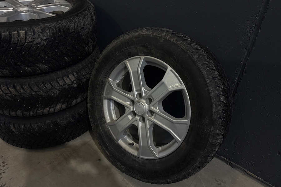 Nissan Navara vaihtoauto