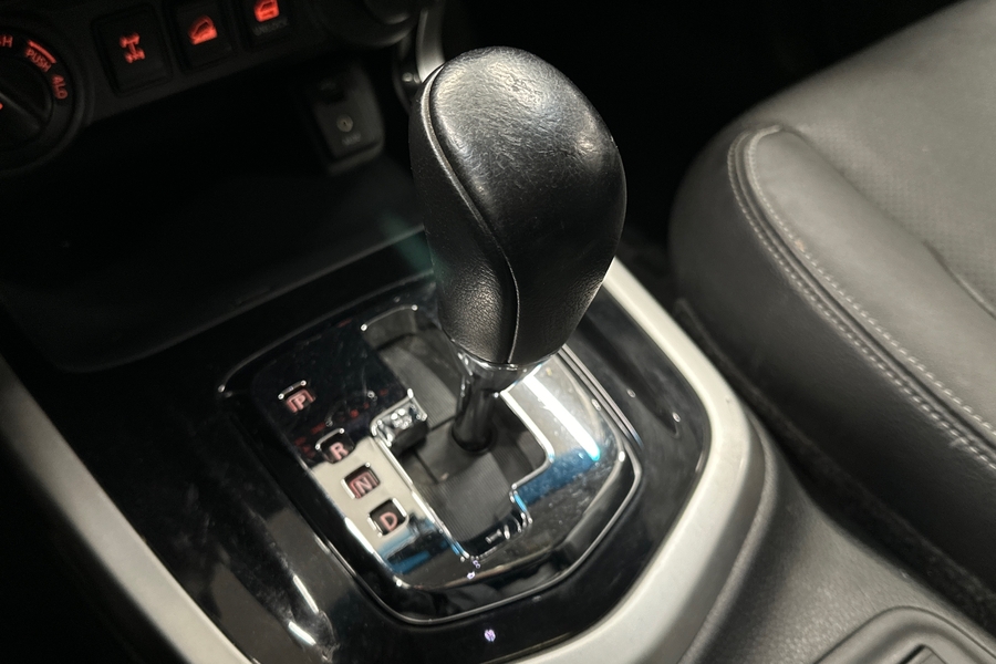 Nissan Navara vaihtoauto