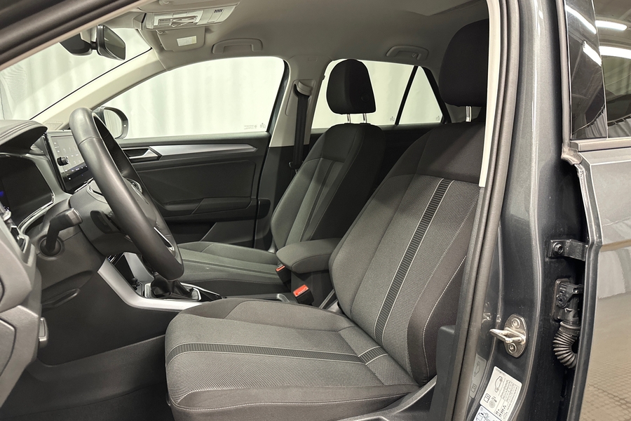 Volkswagen T-Roc vaihtoauto