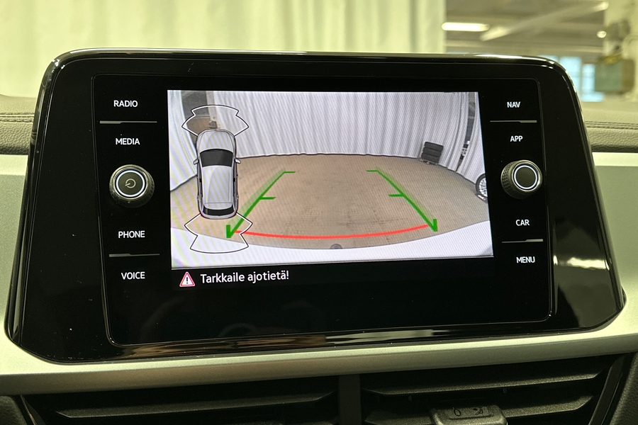 Volkswagen T-Roc vaihtoauto