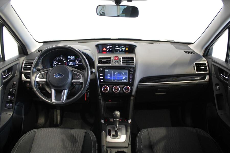 Subaru Forester vaihtoauto