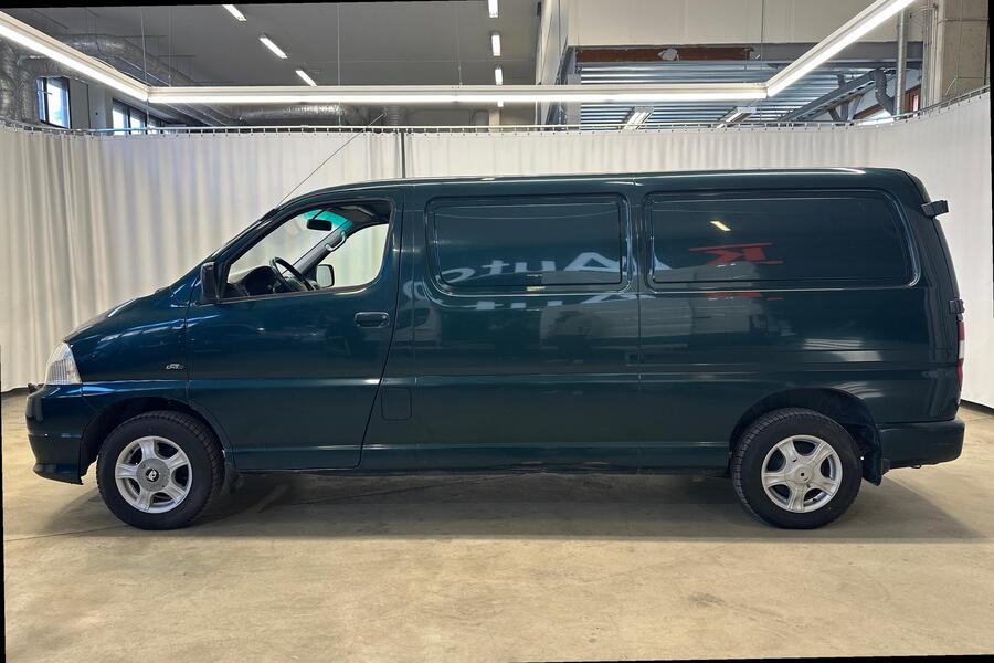 Toyota Hiace vaihtoauto