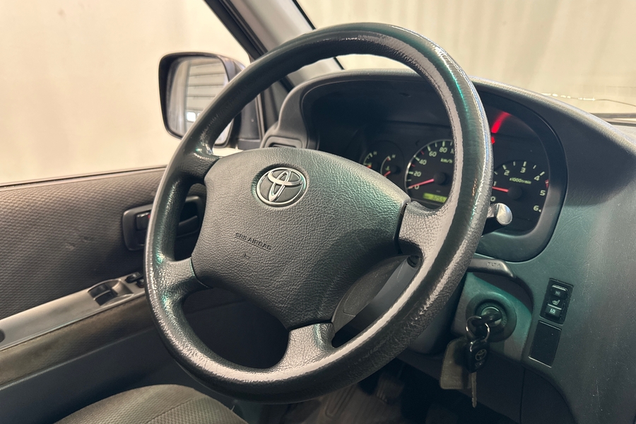 Toyota Hiace vaihtoauto