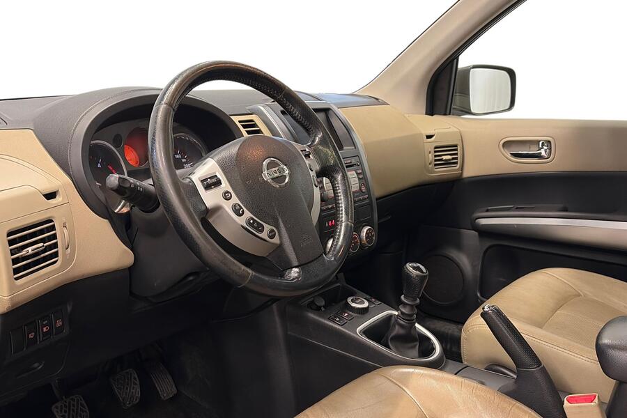 Nissan X-Trail vaihtoauto