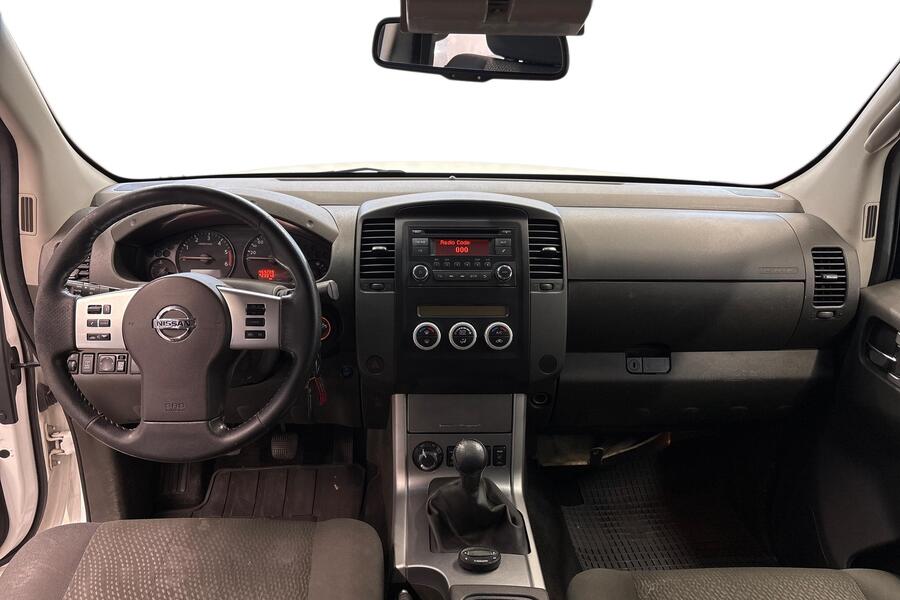 Nissan Navara vaihtoauto