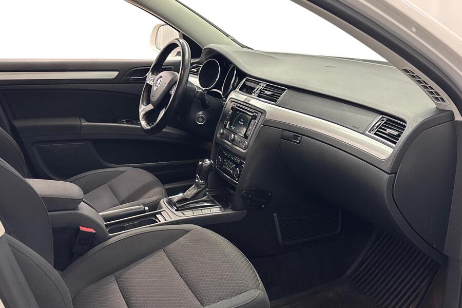 Skoda Superb vaihtoauto